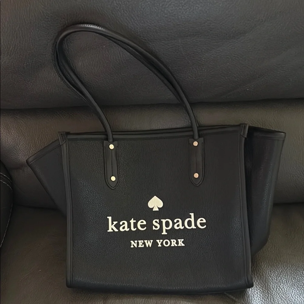 Kate spade black pebble shoulder bag